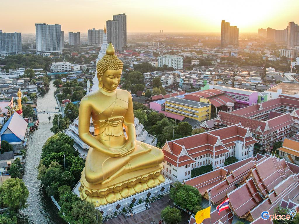 Wat Paknam Bhasicharoen