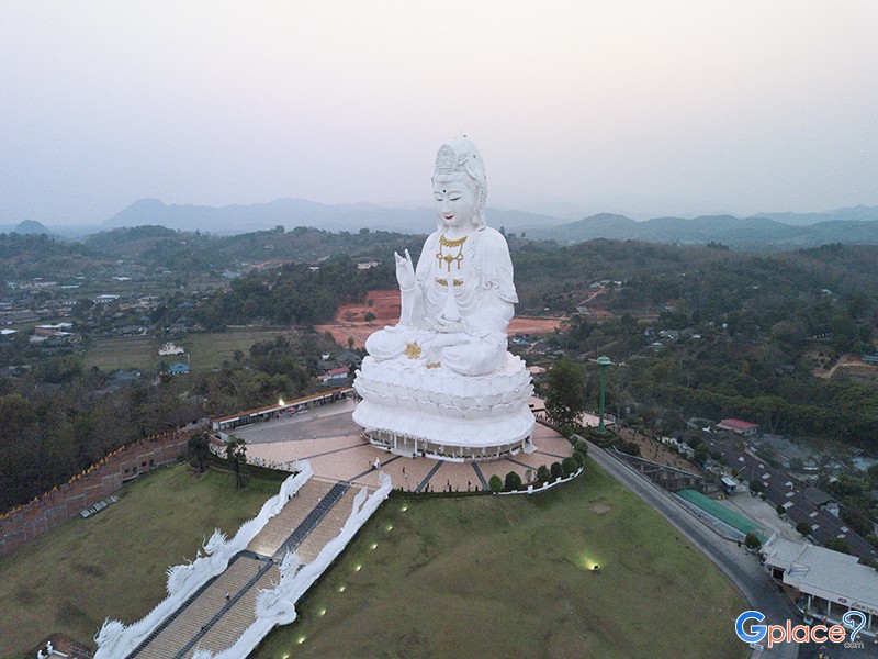 Wat Huai Pla Khang