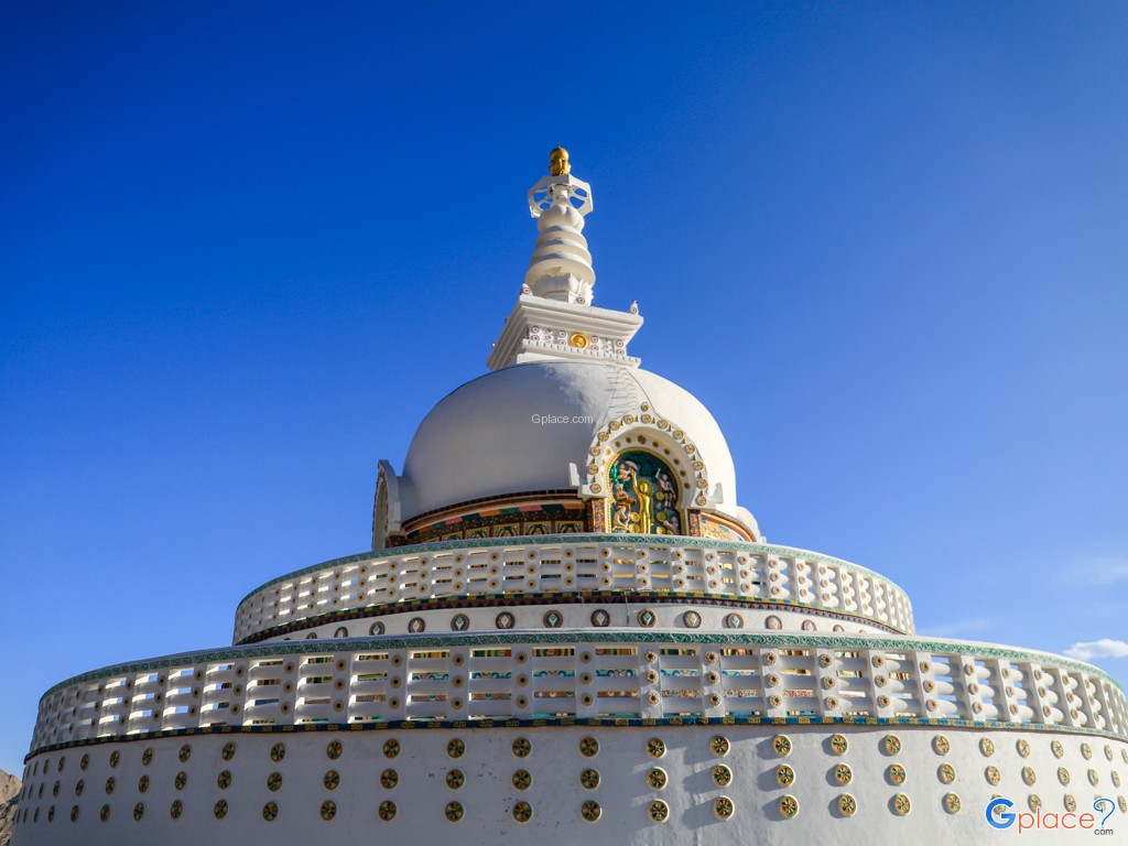 สันติสถูป Shanti Stupa