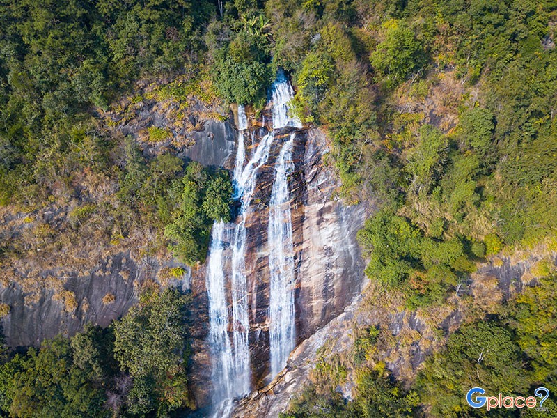 Landscape  glory waterfalls