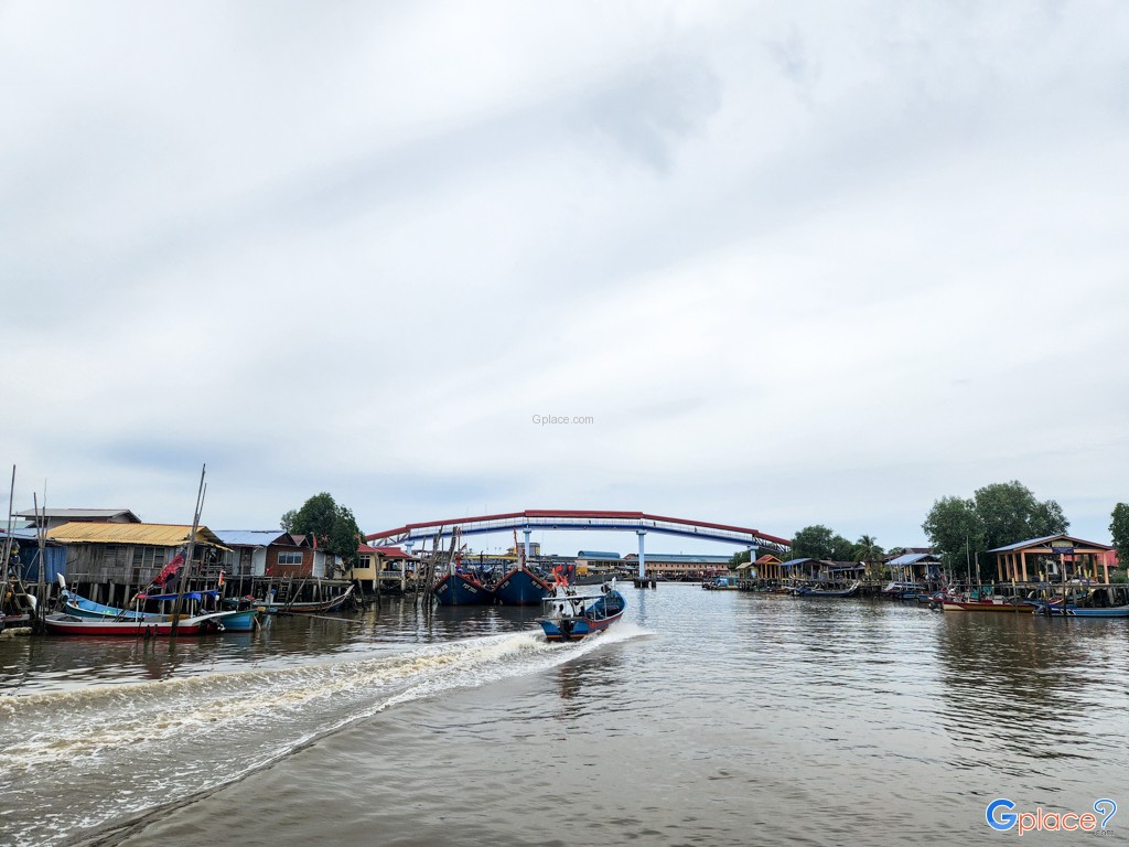 สะพานสายรุ้ง ปะลิส