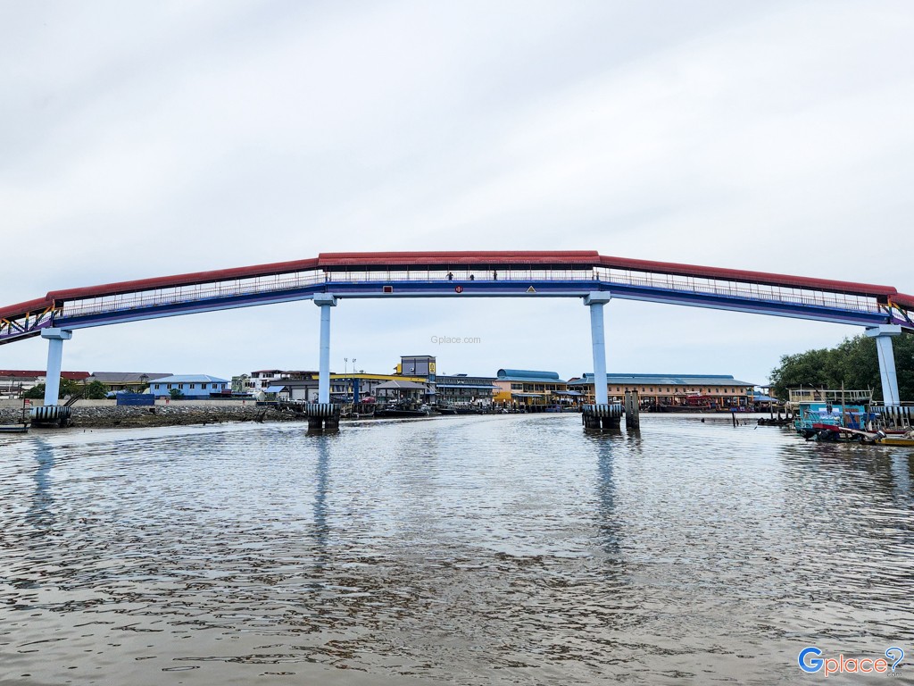 สะพานสายรุ้ง ปะลิส