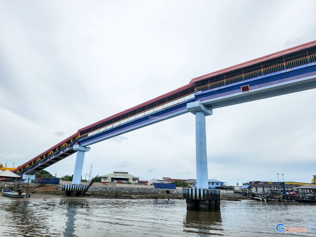 สะพานสายรุ้ง ปะลิส