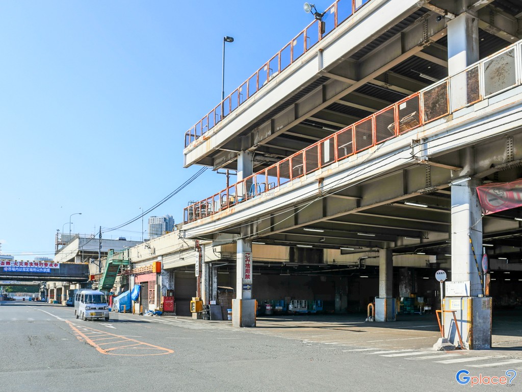 ตลาดปลาส่วนขายส่ง Tsukiji Wholesale Market