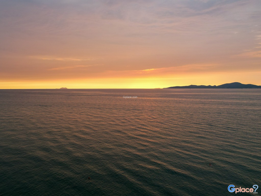 หาดพระตำหนัก