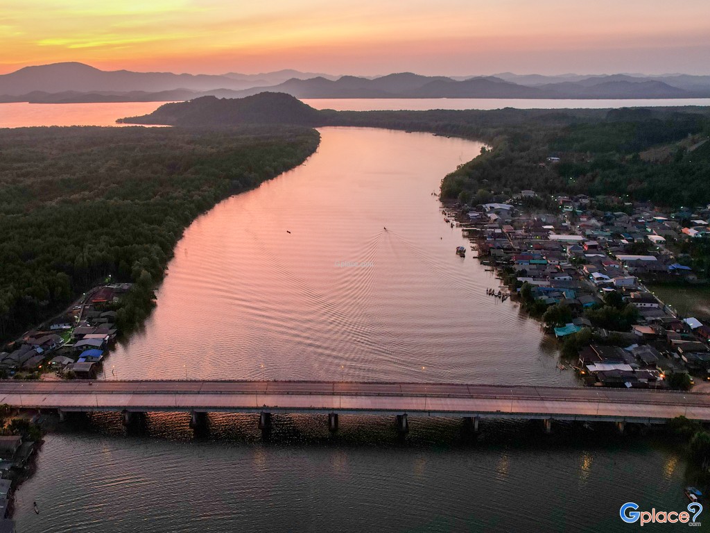 สะพานข้ามคลองละอุ่น