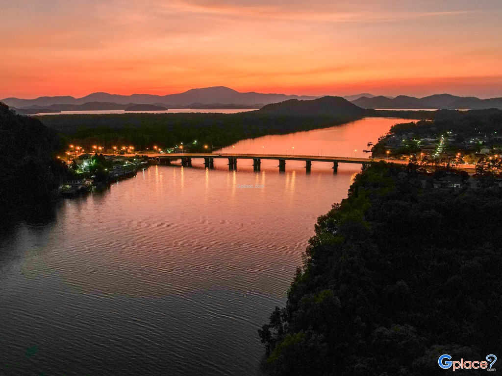 สะพานข้ามคลองละอุ่น