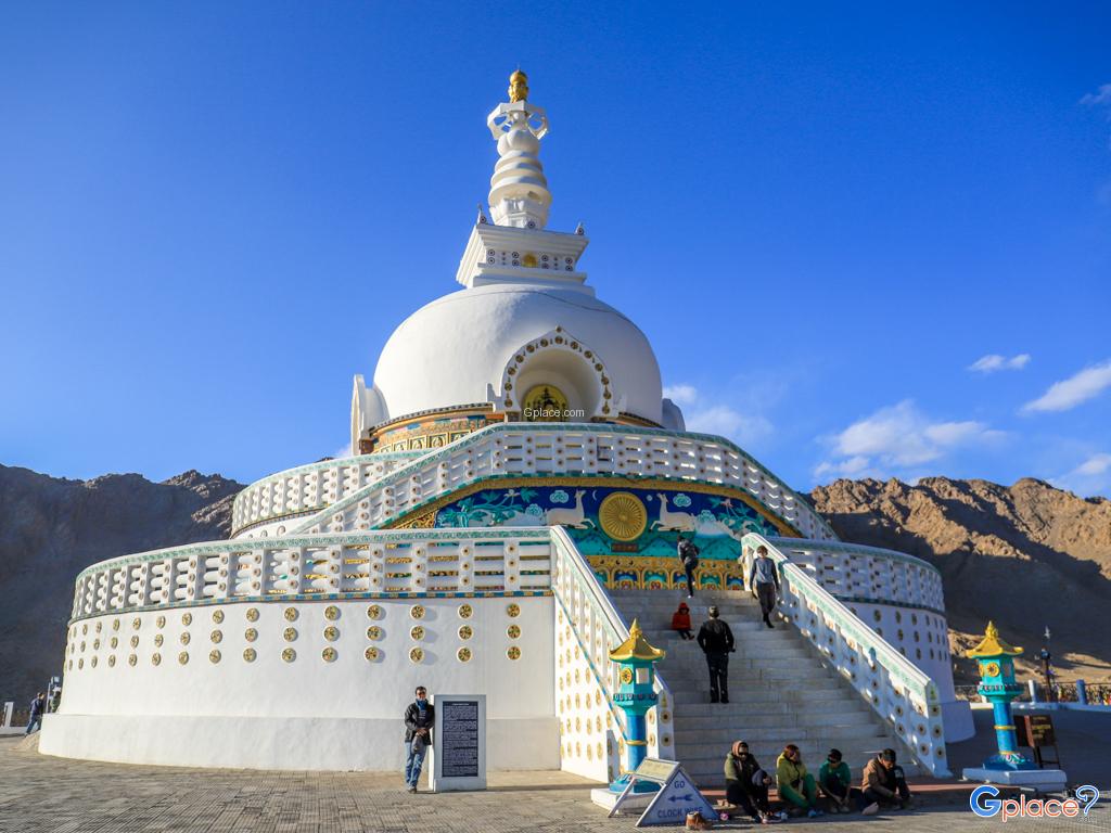 สันติสถูป Shanti Stupa